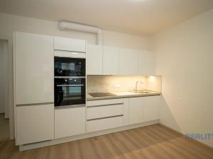 Pronájem bytu 2+kk, Praha - Vysočany, Čakovická, 56 m2