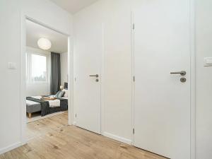 Prodej bytu 4+kk, Praha - Kamýk, Dobevská, 84 m2