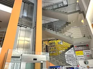 Pronájem obchodního prostoru, Brno, Masarykova, 30 m2