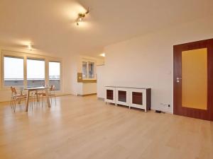 Pronájem bytu 4+kk, Praha - Štěrboholy, Kryšpínova, 105 m2