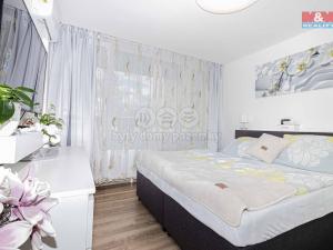 Prodej bytu 4+1, Praha, Otradovická, 82 m2