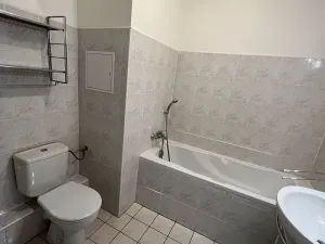 Pronájem bytu 1+kk, Praha - Záběhlice, Velenovského, 30 m2