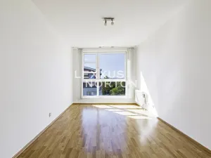 Pronájem bytu 2+kk, Praha - Vysočany, Paříkova, 68 m2