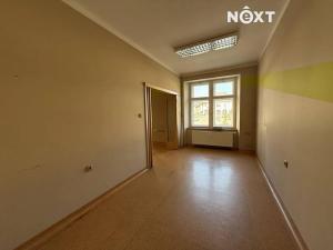 Pronájem kanceláře, Jilemnice, Masarykovo náměstí, 40 m2