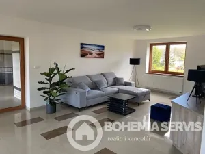 Prodej vily, Staré Hradiště, 290 m2