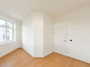 Pronájem bytu 4+kk, Praha - Libeň, Konšelská, 80 m2