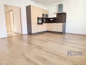 Pronájem bytu 3+kk, Hradec Králové, Chelčického, 95 m2