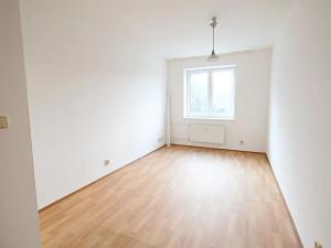 Pronájem bytu 2+kk, Holýšov, Na Stráni, 37 m2