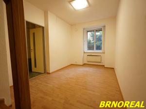 Pronájem bytu 2+kk, Brno, Smetanova, 38 m2