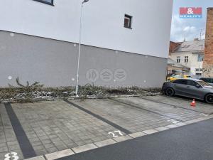 Pronájem garáže, Pardubice - Zelené Předměstí, Bratranců Veverkových, 14 m2