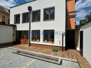 Pronájem bytu 2+kk, České Budějovice, Hradební, 57 m2