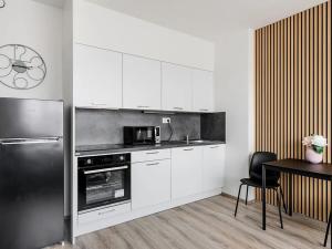 Pronájem bytu 2+kk, Praha - Kamýk, Ve Lhotce, 41 m2