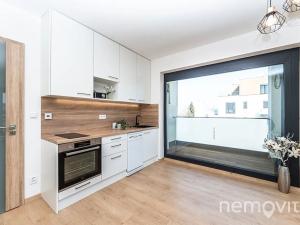 Pronájem bytu 1+kk, Praha - Bohnice, Pekařova, 38 m2