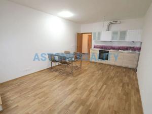 Pronájem bytu 2+kk, Praha - Strašnice, U hranic, 67 m2