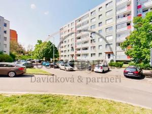 Pronájem bytu 1+kk, Praha - Hloubětín, Rochovská, 29 m2