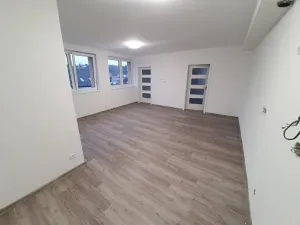 Pronájem bytu 4+kk, Jihlava, Helenínská, 70 m2