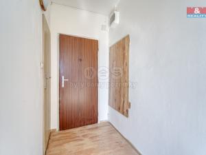 Pronájem bytu 1+kk, Karlovy Vary - Stará Role, Fibichova, 17 m2