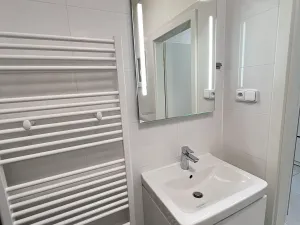 Pronájem bytu 1+kk, Praha - Košíře, Vrchlického, 35 m2