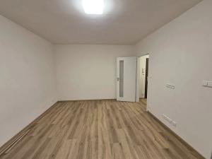 Pronájem bytu 1+kk, Praha - Krč, Bartákova, 28 m2