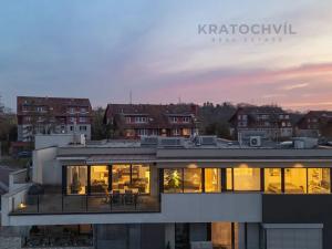Prodej bytu 5+kk, Praha - Radlice, U Dívčích hradů, 231 m2