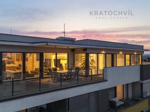 Prodej bytu 5+kk, Praha - Radlice, U Dívčích hradů, 231 m2