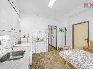 Prodej bytu 3+1, Praha - Kobylisy, Služská, 82 m2