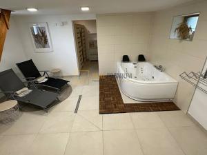 Prodej chaty, Nová Lhota, 200 m2