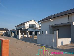 Prodej vily, Větrušice, 250 m2