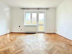 Prodej bytu 2+1, Úpice, Na Veselce, 56 m2