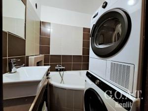 Prodej bytu 3+1, Kaznějov, Na Komárově, 62 m2