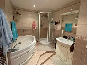Pronájem bytu 3+1, Praha - Modřany, Krouzova, 68 m2