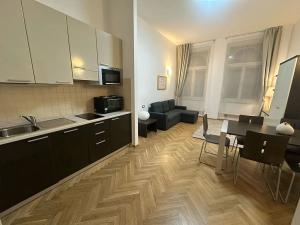 Prodej bytu 2+kk, Praha - Nové Město, Hálkova, 60 m2