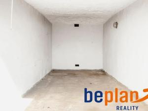 Prodej garáže, Praha - Michle, Novobohdalecká, 16 m2