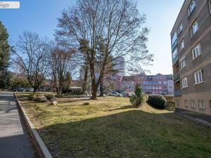 Prodej bytu 3+1, Praha - Komořany, Na Poustkách, 77 m2