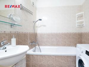 Prodej bytu 4+kk, Praha - Řepy, Nevanova, 88 m2