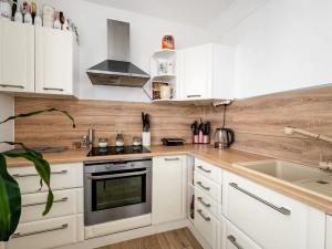 Prodej bytu 3+1, České Budějovice, Lhenická, 74 m2