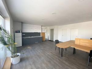Pronájem vícegeneračního domu, Modřice, Tyršova, 235 m2