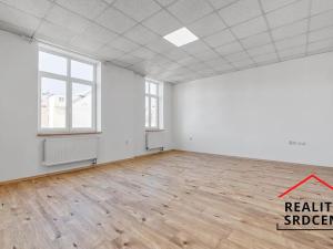 Pronájem bytu 1+1, Ostrava, Pobialova, 63 m2