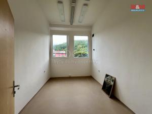 Pronájem výrobních prostor, Město Albrechtice, L. Janáčka, 410 m2