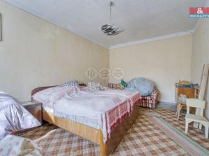Prodej rodinného domu, Kněževes, Pražská, 67 m2