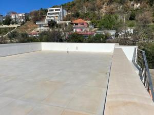 Prodej bytu 2+kk, Kruče, Černá Hora, 89 m2
