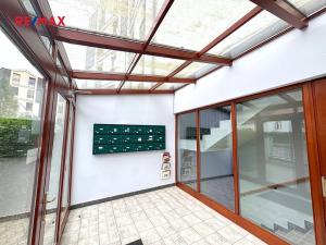 Pronájem bytu 1+kk, Praha - Libeň, Podvinný mlýn, 31 m2