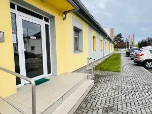 Pronájem kanceláře, Hradec Králové, Bieblova, 18 m2