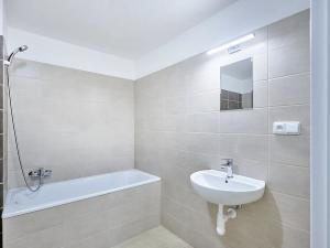 Pronájem bytu 1+kk, Plzeň, Rejskova, 45 m2