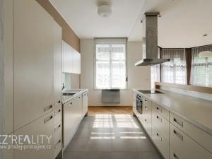 Prodej vily, Praha - Klánovice, Ke znaku, 300 m2
