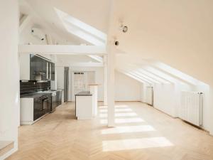 Pronájem bytu 4+kk, Praha - Smíchov, Malátova, 170 m2