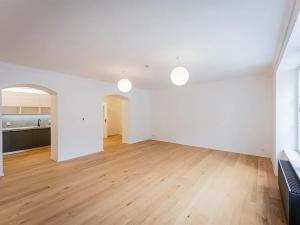 Pronájem bytu 2+1, Praha - Malá Strana, Vlašská, 87 m2