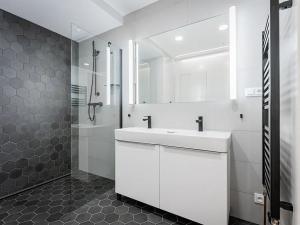 Pronájem bytu 2+1, Praha - Malá Strana, Vlašská, 87 m2