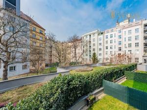 Prodej bytu 2+kk, Praha - Vysočany, Bassova, 51 m2