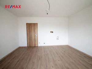 Pronájem bytu 1+kk, Cerhenice, Nádražní, 27 m2
